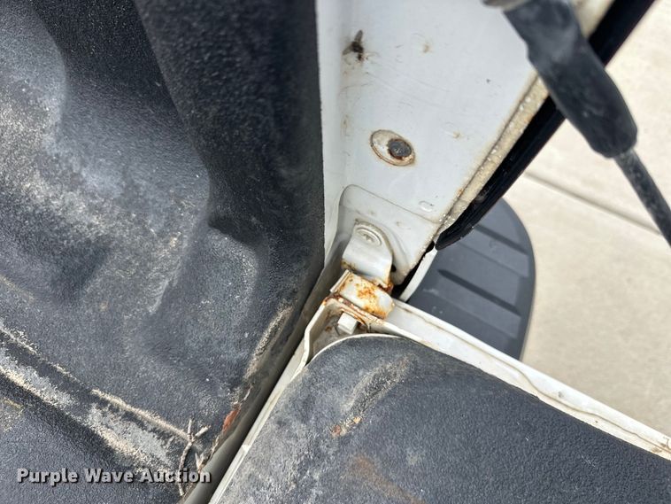 image for item EL0072 2014 Chevrolet Silverado 1500 pickup truck