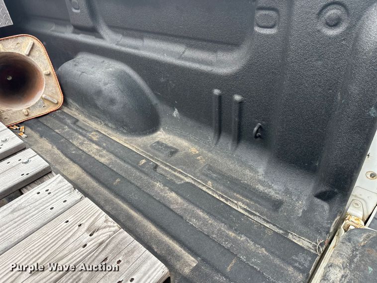 image for item EL0072 2014 Chevrolet Silverado 1500 pickup truck