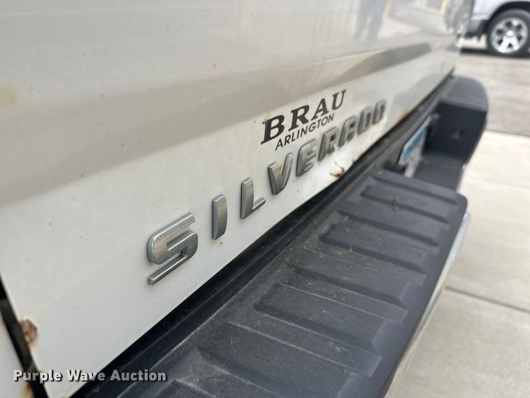 image for item EL0072 2014 Chevrolet Silverado 1500 pickup truck