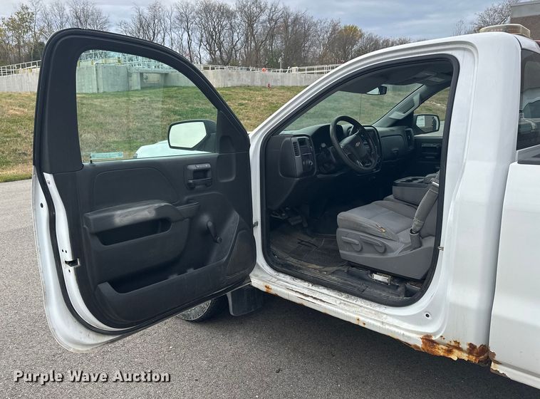 image for item EL0072 2014 Chevrolet Silverado 1500 pickup truck