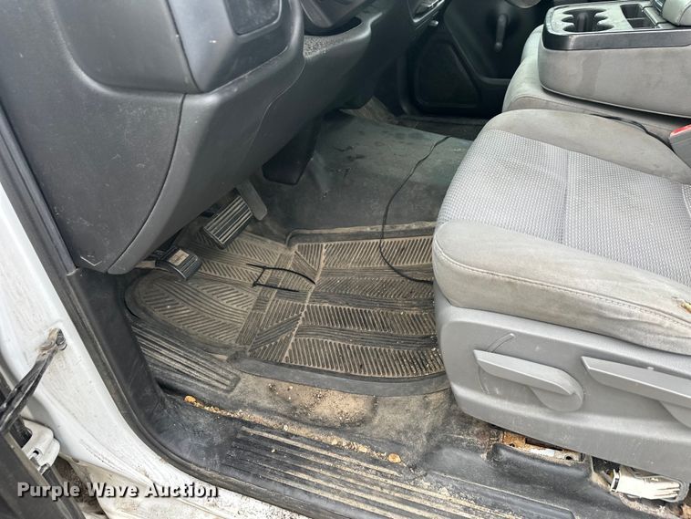 image for item EL0072 2014 Chevrolet Silverado 1500 pickup truck