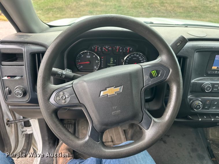 image for item EL0072 2014 Chevrolet Silverado 1500 pickup truck