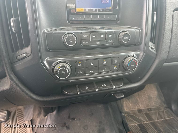 image for item EL0072 2014 Chevrolet Silverado 1500 pickup truck