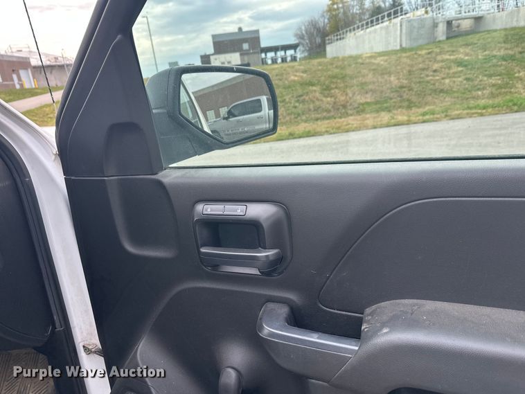 image for item EL0072 2014 Chevrolet Silverado 1500 pickup truck