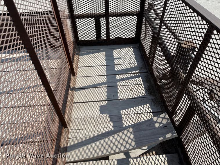 image for item EM2350 1998 Starlite Trailers 82-H18+26CR equipment trailer