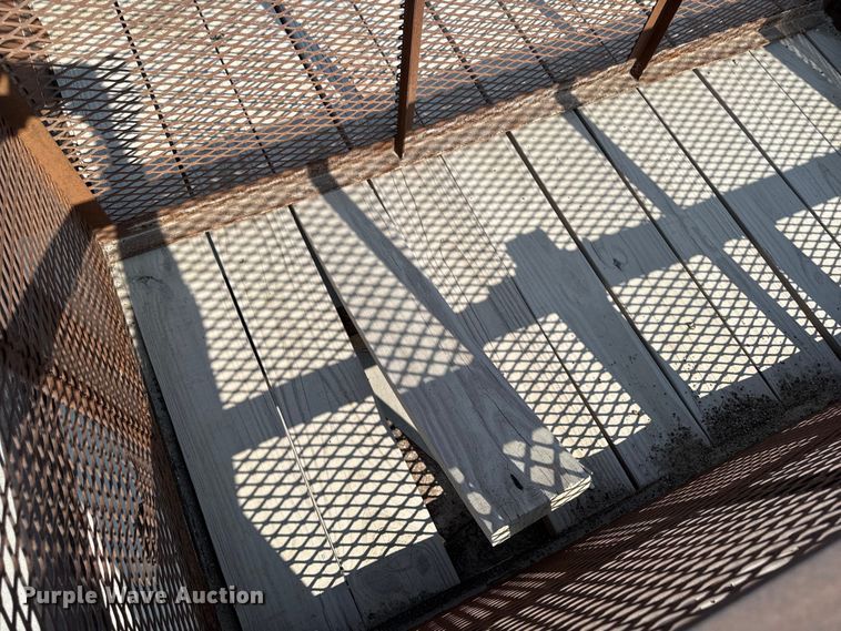 image for item EM2350 1998 Starlite Trailers 82-H18+26CR equipment trailer