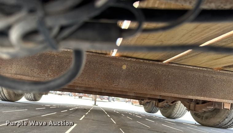 image for item EM2350 1998 Starlite Trailers 82-H18+26CR equipment trailer