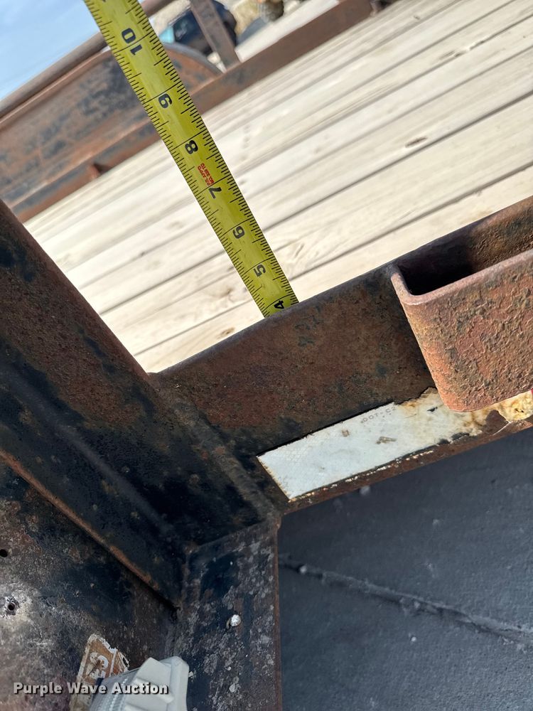 image for item EM2350 1998 Starlite Trailers 82-H18+26CR equipment trailer