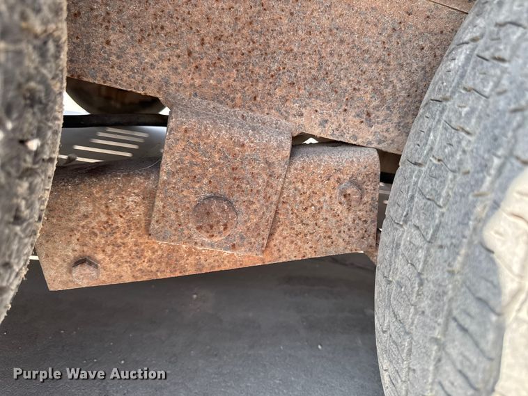 image for item EM2350 1998 Starlite Trailers 82-H18+26CR equipment trailer