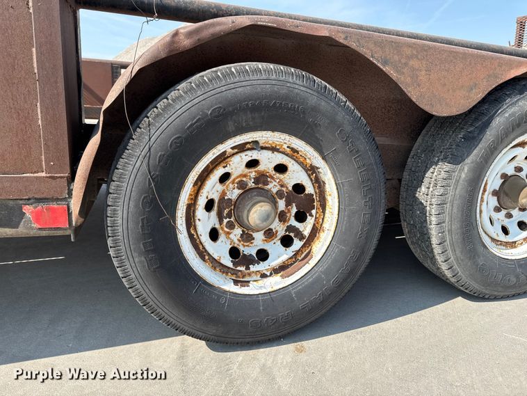 image for item EM2350 1998 Starlite Trailers 82-H18+26CR equipment trailer