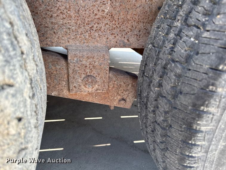 image for item EM2350 1998 Starlite Trailers 82-H18+26CR equipment trailer