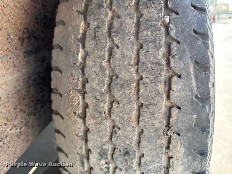 image for item EM2350 1998 Starlite Trailers 82-H18+26CR equipment trailer