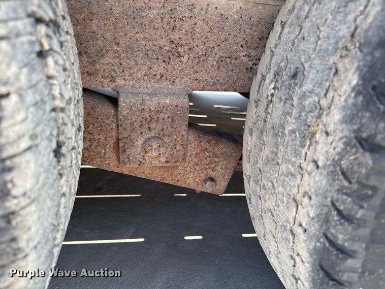 image for item EM2350 1998 Starlite Trailers 82-H18+26CR equipment trailer