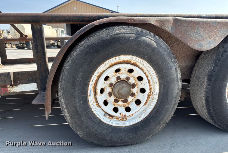 image for item EM2350 1998 Starlite Trailers 82-H18+26CR equipment trailer