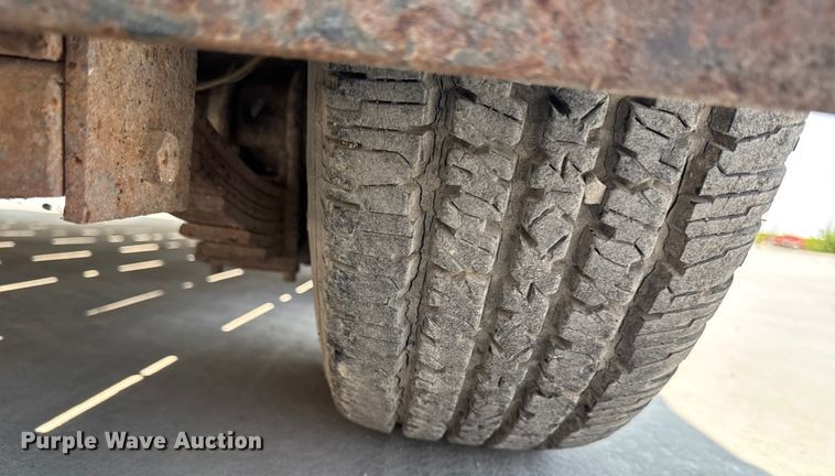 image for item EM2350 1998 Starlite Trailers 82-H18+26CR equipment trailer