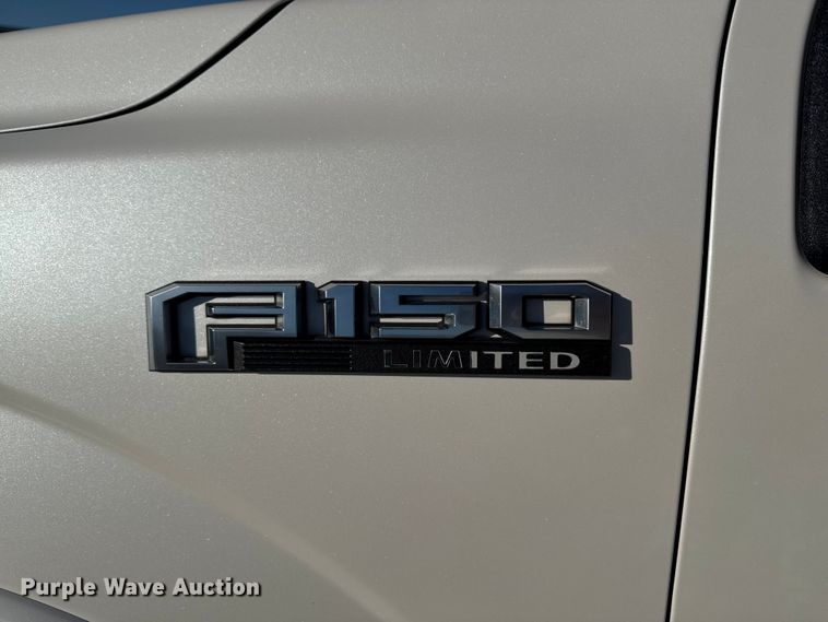 image for item EM2446 2019 Ford F150 Limited SuperCrew pickup truck