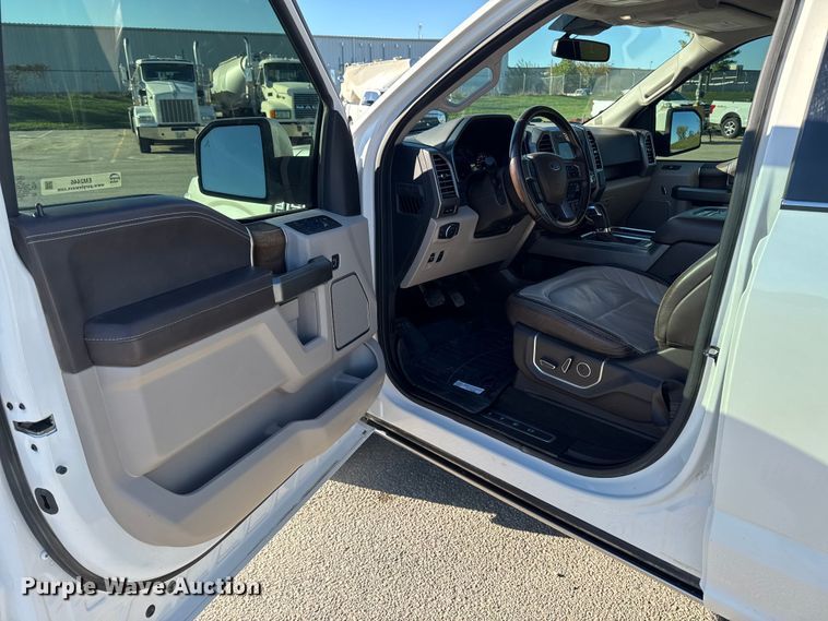 image for item EM2446 2019 Ford F150 Limited SuperCrew pickup truck