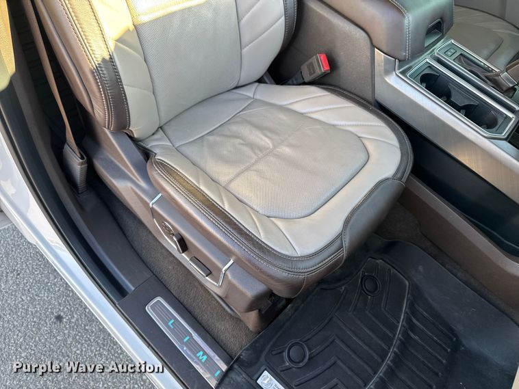 image for item EM2446 2019 Ford F150 Limited SuperCrew pickup truck