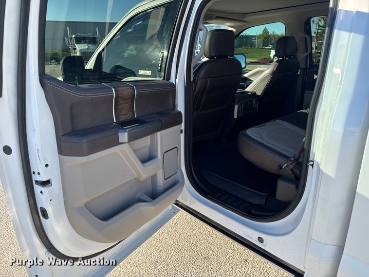 image for item EM2446 2019 Ford F150 Limited SuperCrew pickup truck