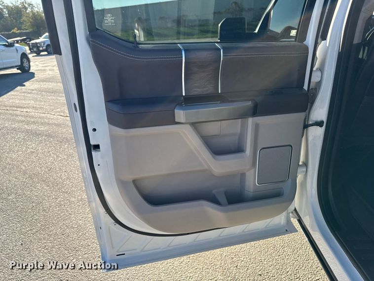 image for item EM2446 2019 Ford F150 Limited SuperCrew pickup truck