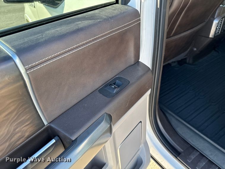 image for item EM2446 2019 Ford F150 Limited SuperCrew pickup truck