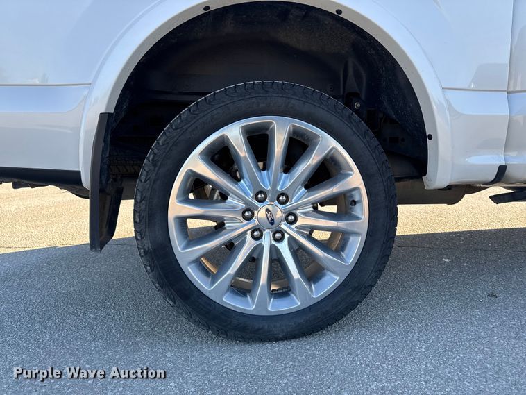 image for item EM2446 2019 Ford F150 Limited SuperCrew pickup truck