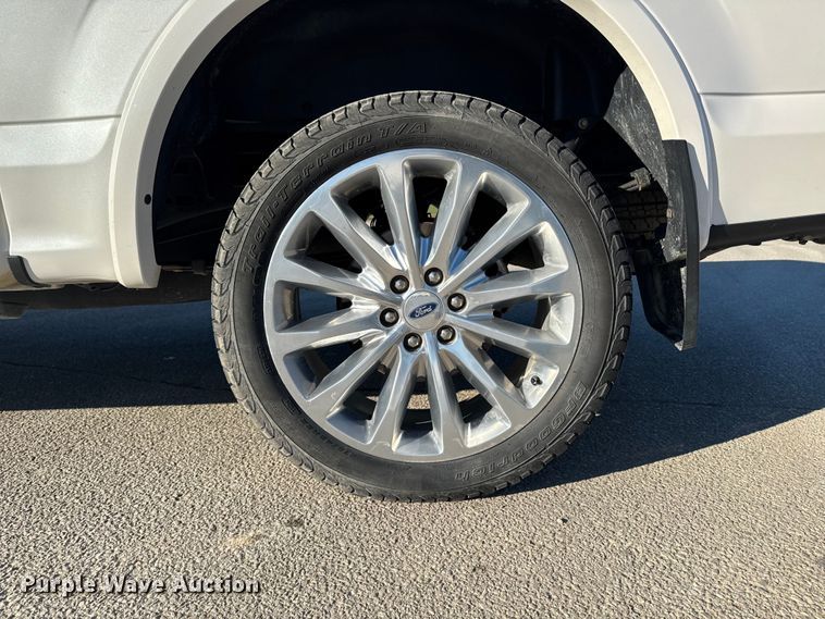 image for item EM2446 2019 Ford F150 Limited SuperCrew pickup truck