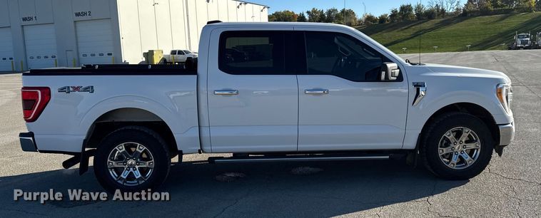 image for item EM2447 2021 Ford F150 XLT SuperCrew pickup truck