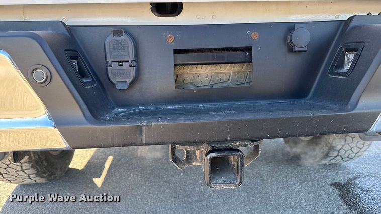 image for item EM2447 2021 Ford F150 XLT SuperCrew pickup truck