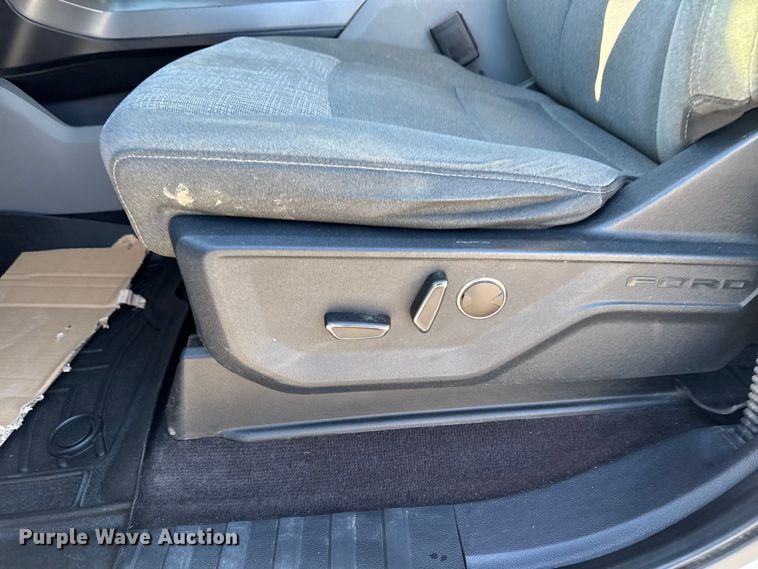 image for item EM2447 2021 Ford F150 XLT SuperCrew pickup truck