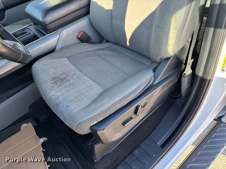 image for item EM2447 2021 Ford F150 XLT SuperCrew pickup truck