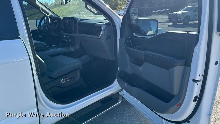 image for item EM2447 2021 Ford F150 XLT SuperCrew pickup truck