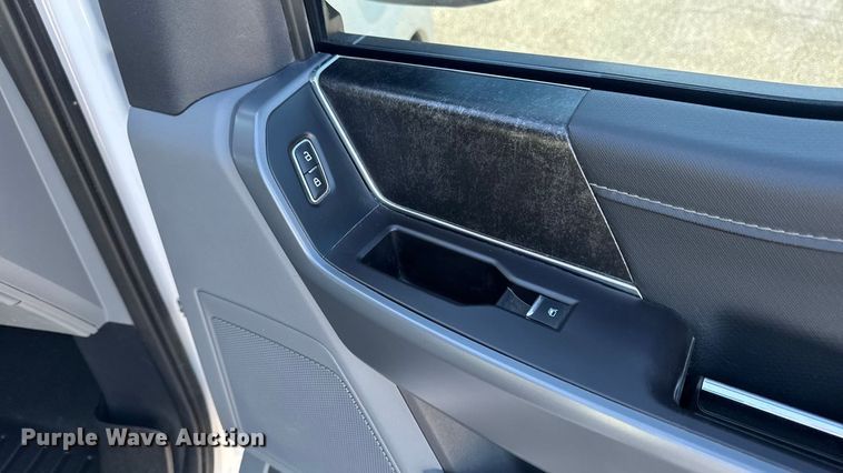 image for item EM2447 2021 Ford F150 XLT SuperCrew pickup truck