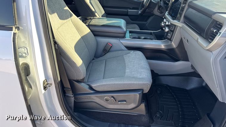 image for item EM2447 2021 Ford F150 XLT SuperCrew pickup truck