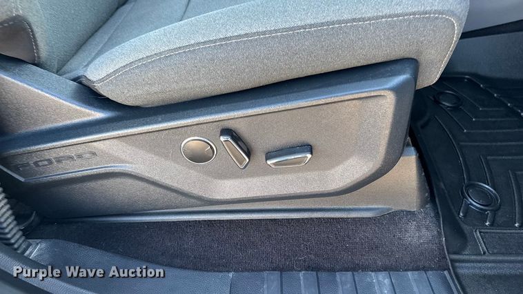 image for item EM2447 2021 Ford F150 XLT SuperCrew pickup truck