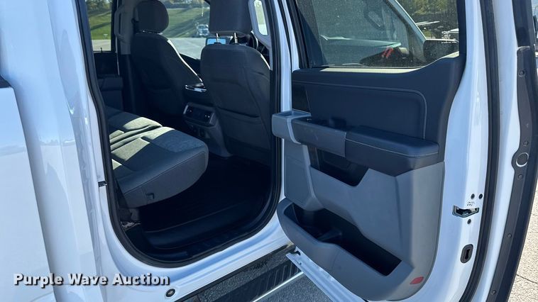 image for item EM2447 2021 Ford F150 XLT SuperCrew pickup truck