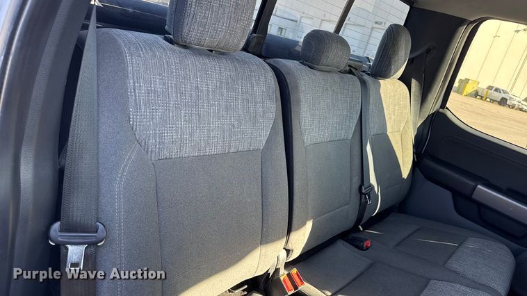 image for item EM2447 2021 Ford F150 XLT SuperCrew pickup truck