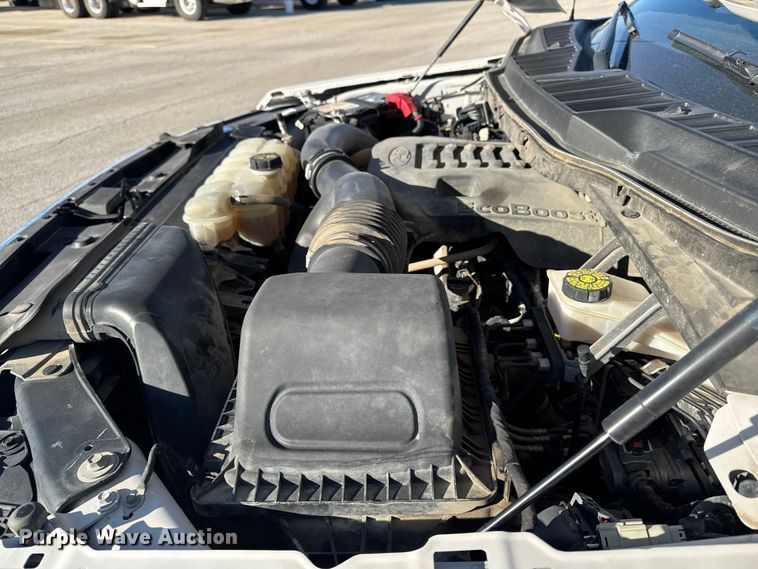 image for item EM2447 2021 Ford F150 XLT SuperCrew pickup truck