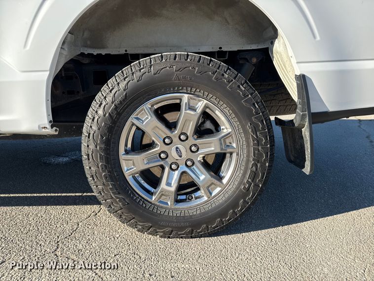 image for item EM2447 2021 Ford F150 XLT SuperCrew pickup truck