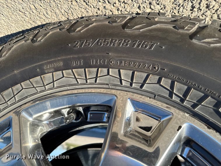 image for item EM2447 2021 Ford F150 XLT SuperCrew pickup truck