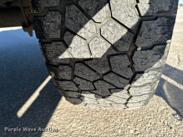 image for item EM2447 2021 Ford F150 XLT SuperCrew pickup truck