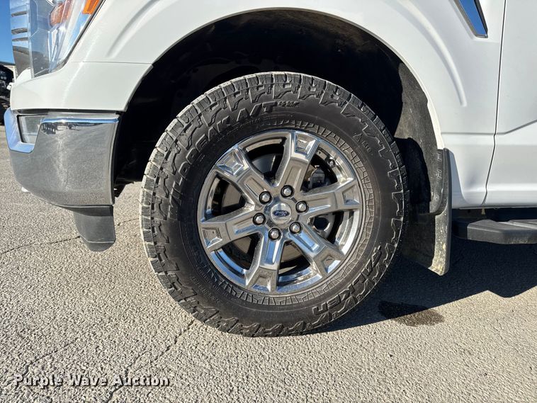 image for item EM2447 2021 Ford F150 XLT SuperCrew pickup truck