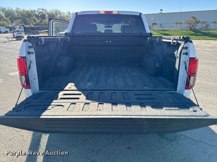 image for item EM2448 2018 Ford F150 XLT SuperCrew pickup truck