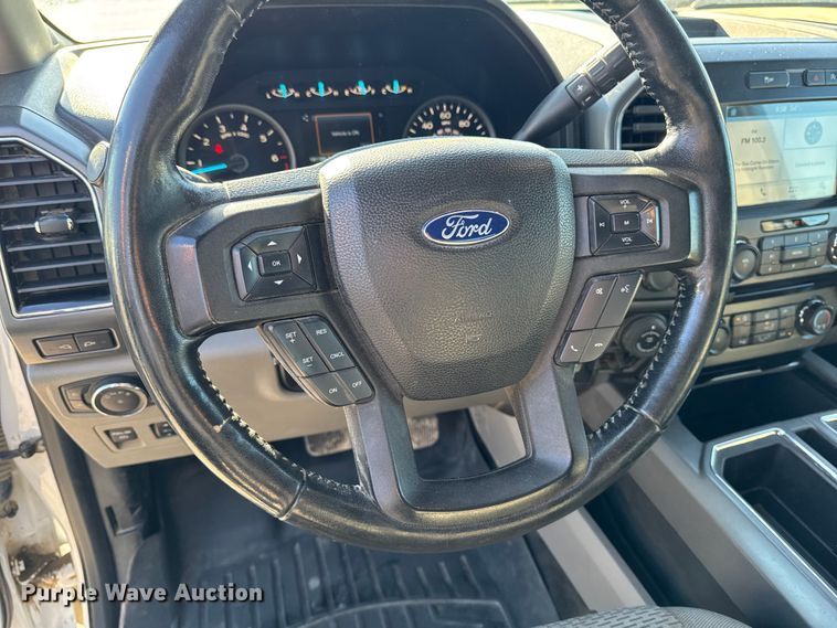 image for item EM2448 2018 Ford F150 XLT SuperCrew pickup truck