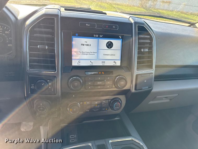 image for item EM2448 2018 Ford F150 XLT SuperCrew pickup truck