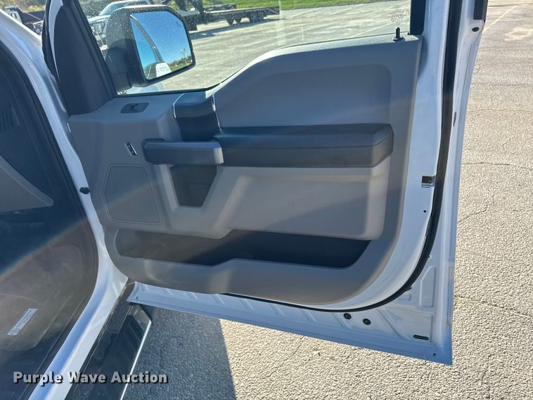 image for item EM2448 2018 Ford F150 XLT SuperCrew pickup truck