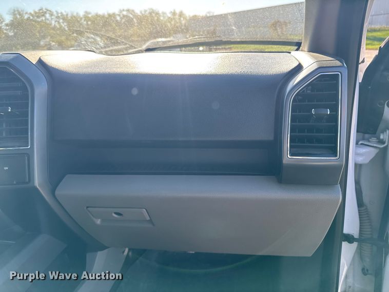 image for item EM2448 2018 Ford F150 XLT SuperCrew pickup truck