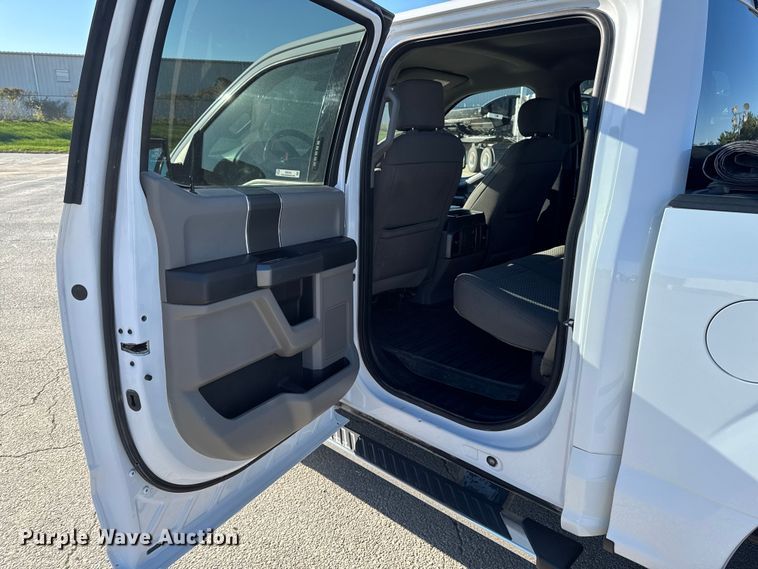 image for item EM2448 2018 Ford F150 XLT SuperCrew pickup truck