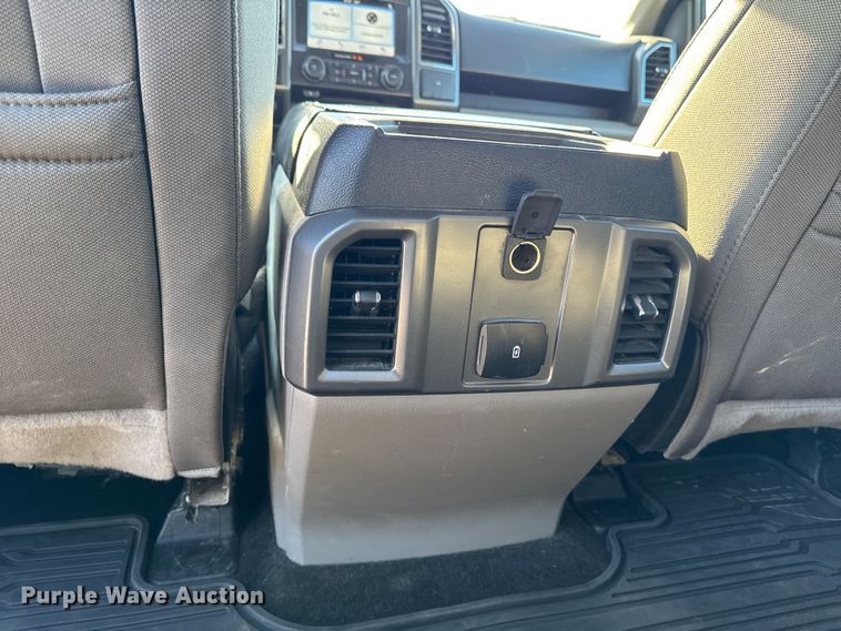 image for item EM2448 2018 Ford F150 XLT SuperCrew pickup truck