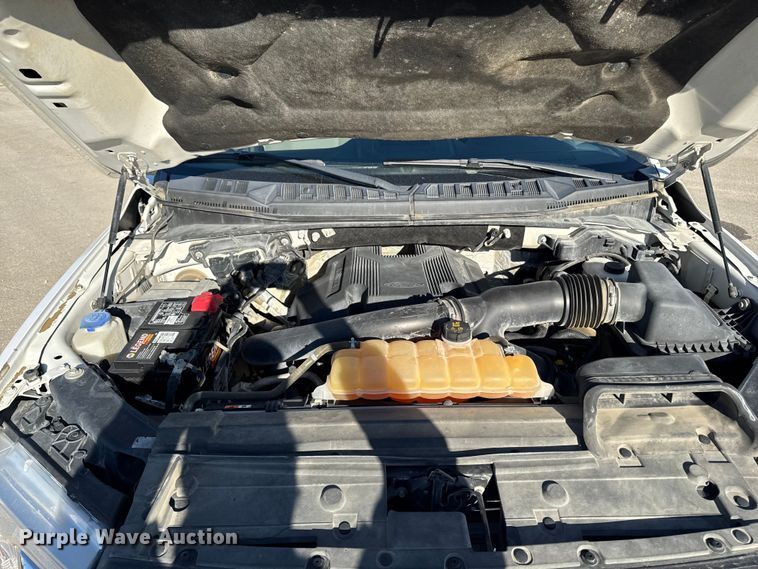 image for item EM2448 2018 Ford F150 XLT SuperCrew pickup truck